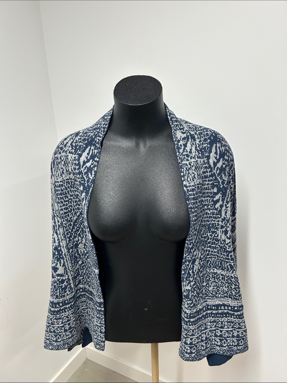 Pure Jill J.Jill Blue Jacquard Geometric Open Front Draped Cardigan Sweater